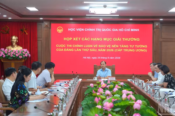 Quang cảnh cuộc họp. (Ảnh: HẢI ĐĂNG)