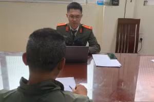 Công an tỉnh Quảng Ninh làm việc với chủ tài khoản Facebook có hành vi chia sẻ, bình luận bài viết trên các kênh của đối tượng phản động Lê Trung Khoa, trang "thoibao.de"…