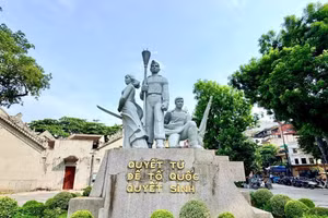 Tượng đài “Quyết tử để Tổ quốc quyết sinh” sẽ được di dời về Bộ Tư lệnh Thủ đô. (Ảnh: Ban Quản lý Di tích và danh thắng Hà Nội)