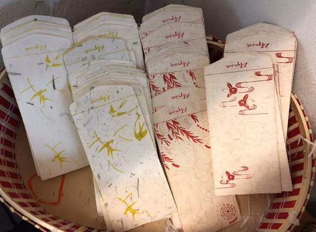 Giữ nét Việt cùng giấy dó ảnh 1