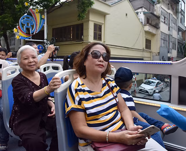 Chạy thử nghiệm xe buýt hai tầng tại Thủ đô ảnh 5 Chạy thử nghiệm xe buýt hai tầng tại Thủ đô ảnh 5