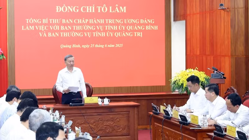 Tổng Bí thư Tô Lâm chủ trì buổi làm việc. (Ảnh: Thống Nhất/TTXVN)