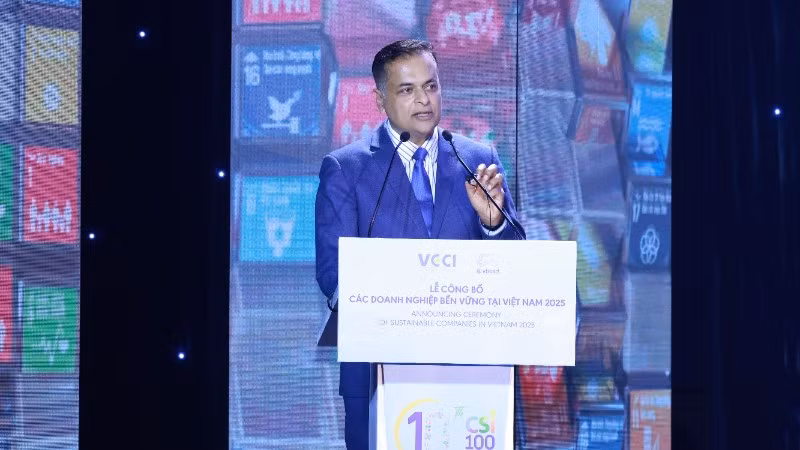 ong-binu-jacob-tong-giam-doc-nestle-viet-nam-dong-chu-tich-hoi-dong-doanh-nghiep-vi-su-phat-trien-ben-vung-vbcsd-phat-bieu-tai-su-kien-2-1-4913.jpg