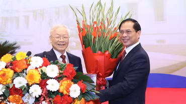 Bản sắc ngoại giao "cây tre Việt Nam"