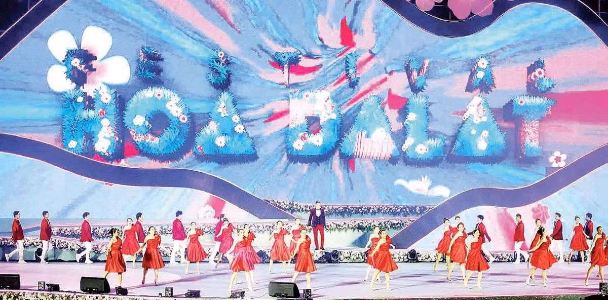 Chương trình nghệ thuật trong Festival Hoa Đà Lạt lần thứ X (Ảnh MAI VĂN BẢO)