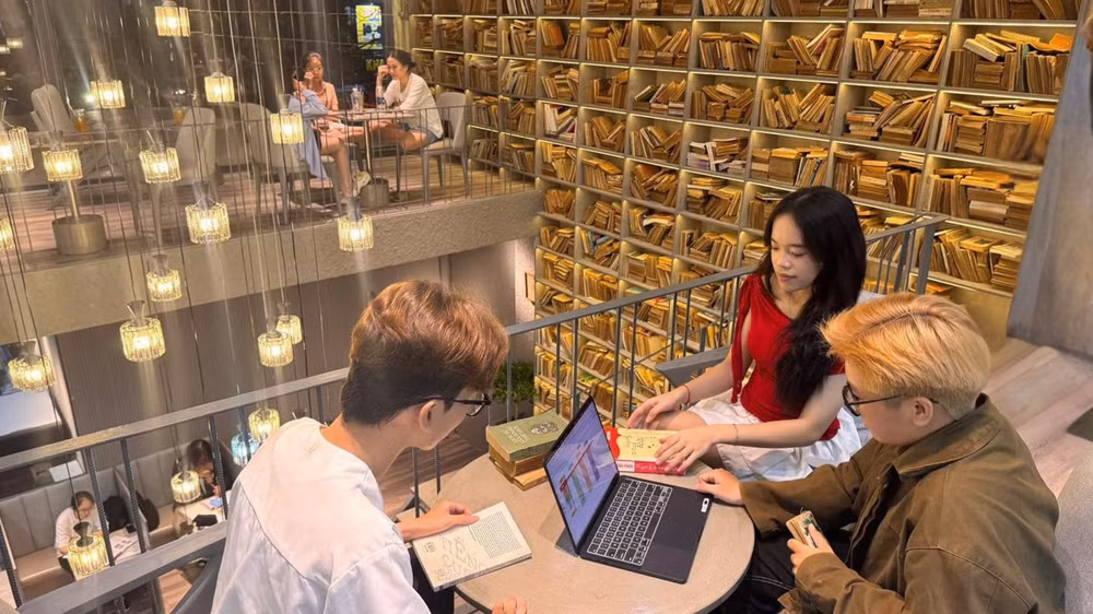 Một góc của quán "Là Cafe".
