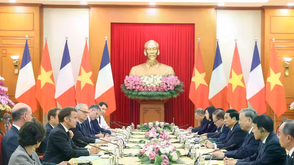 Tổng Bí thư Tô Lâm tiếp Tổng thống Pháp Emmanuel Macron thăm cấp Nhà nước tới Việt Nam, ngày 26/5/2025, tại Trụ sở Trung ương Đảng. (Ảnh: TTXVN)