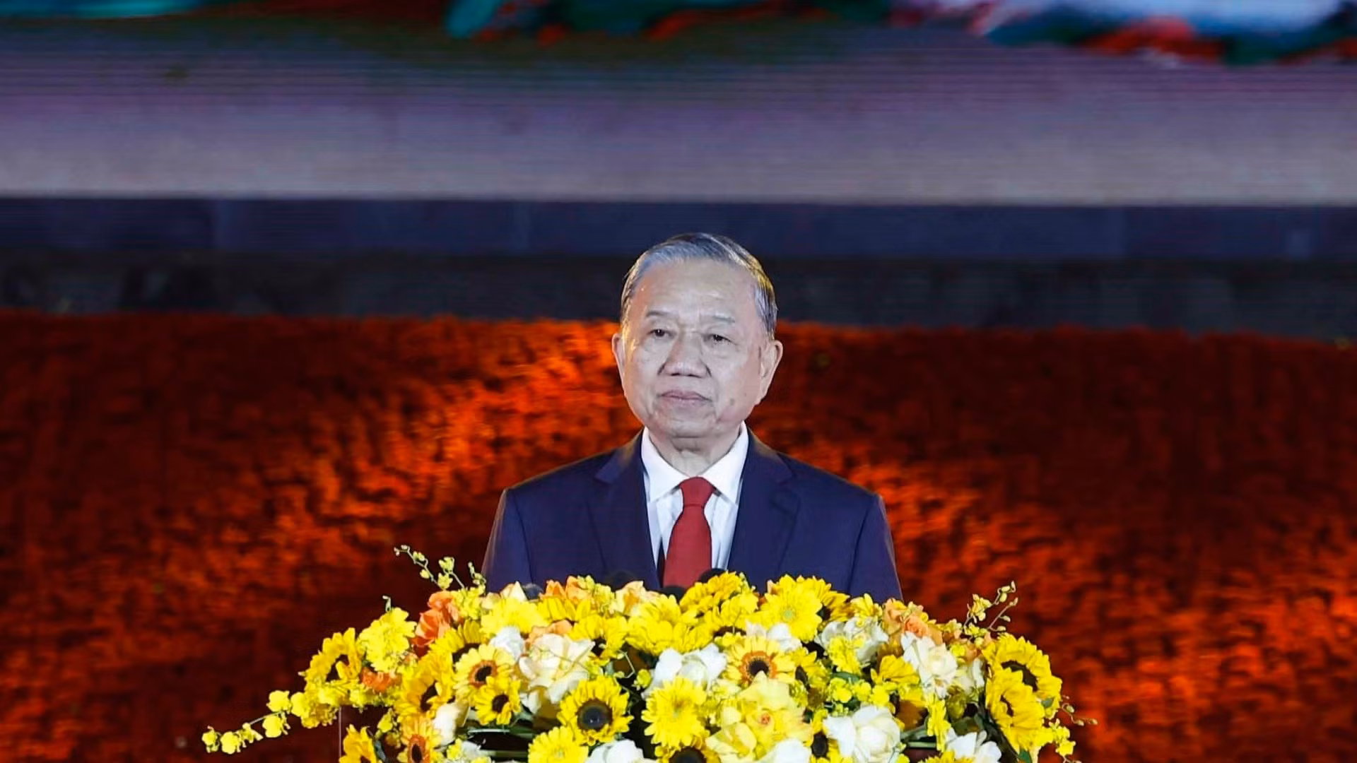 Tổng Bí thư Tô Lâm phát biểu tại Cầu truyền hình “Hai tay xây dựng một sơn hà”, điểm cầu Cao Bằng. (Ảnh: Thống Nhất/TTXVN)