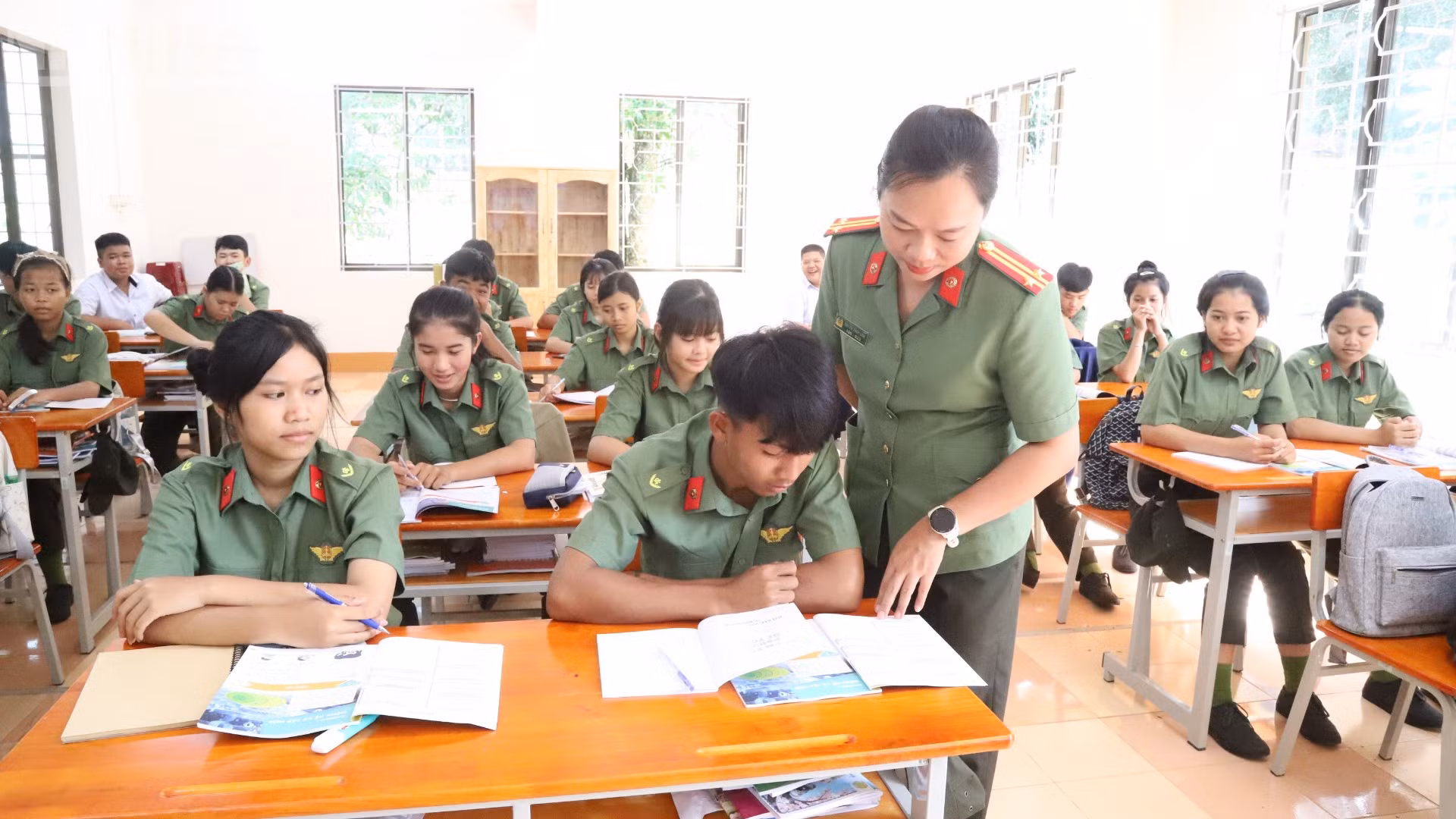 ndo_tl_img-7394.jpg