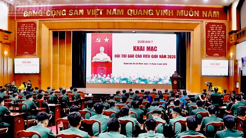 Quang cảnh hội thi. 