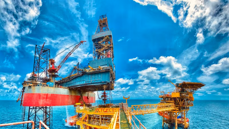 Giàn khai thác dầu khí trên biển của Petrovietnam.