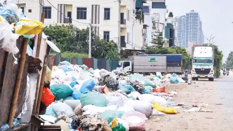 Năm 2025, lượng chất thải rắn sinh hoạt phát sinh ở Việt Nam vào khoảng 70 nghìn tấn mỗi ngày, chủ yếu từ khu vực đô thị. Ảnh minh họa.