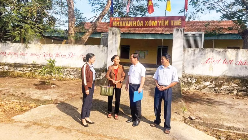 Các thành viên Tổ hòa giải tại xã Đô Lương, tỉnh Nghệ An. (Ảnh: Cục Phổ biến, giáo dục pháp luật và Trợ giúp pháp lý, Bộ Tư pháp)