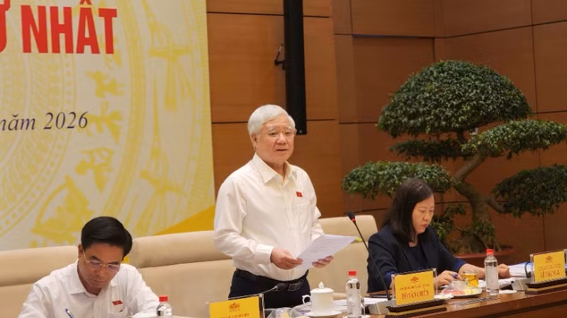 Phó Bí thư Thường trực Đảng ủy, Phó Chủ tịch Thường trực Quốc hội Đỗ Văn Chiến, Trưởng ban Chỉ đạo phát biểu tại phiên họp. (Ảnh: Chu Thanh Vân/TTXVN)