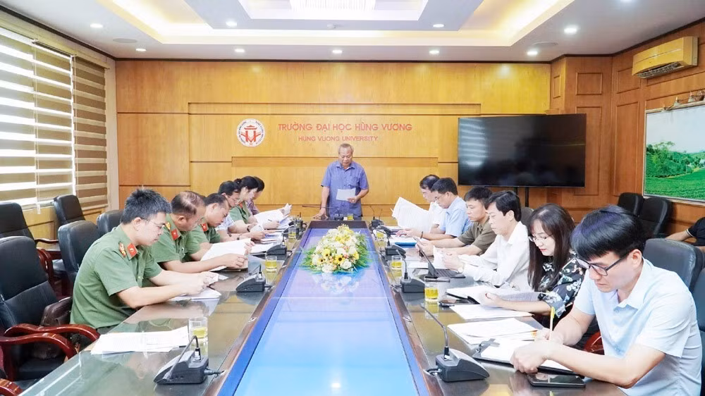 Phó Giám đốc Sở Văn hóa, Thể thao và Du lịch tỉnh Phú Thọ Đào Tiến Cường phát biểu tại hội nghị.