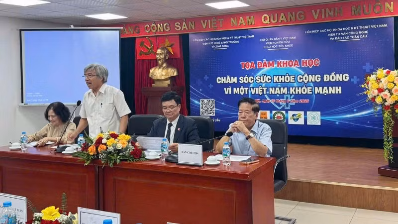 Tọa đàm khoa học quốc gia “Chăm sóc sức khỏe cộng đồng vì một Việt Nam khỏe mạnh” diễn ra tại Hà Nội.
