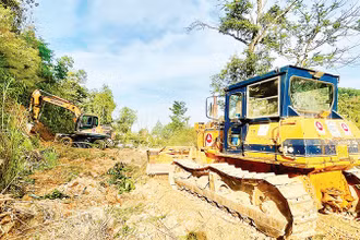 Nhà thầu tập trung máy móc thi công đoạn cuối tuyến ở phường Bắc Kạn, tỉnh Thái Nguyên.