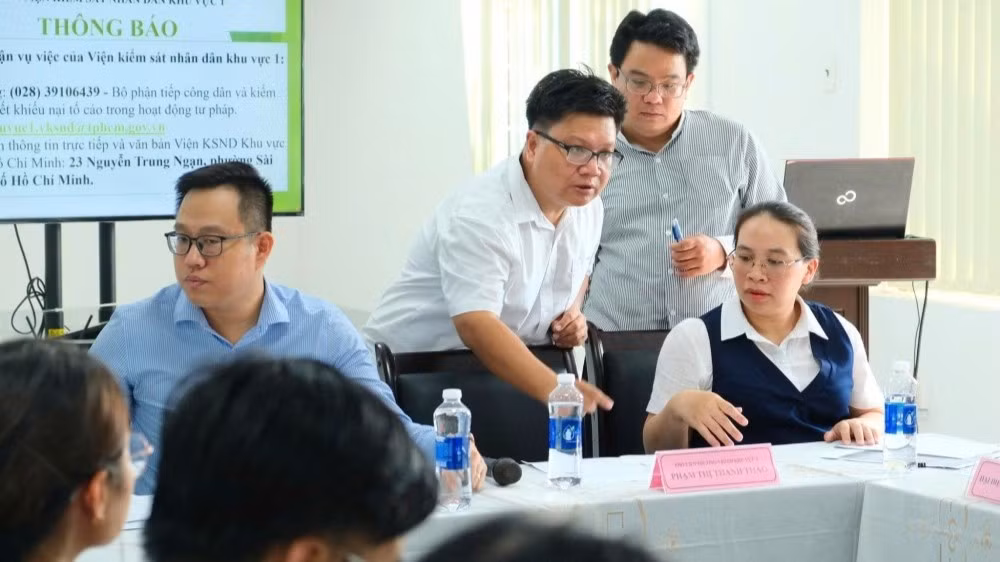 bhxh-tan-dinh-lam-viec-voi-dn-3464.jpg