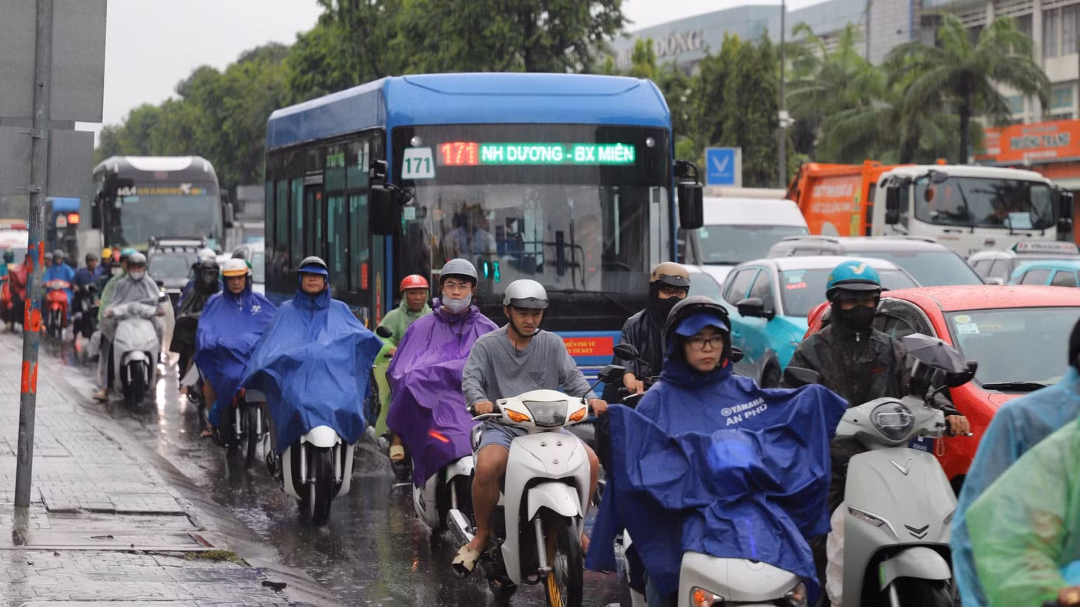 ngap-bx-mien-dong.jpg