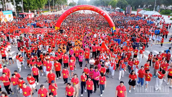 Tại Lạng Sơn đã có khoảng 7.000 người tham gia chương trình. (Ảnh: Hoàng Thơ)