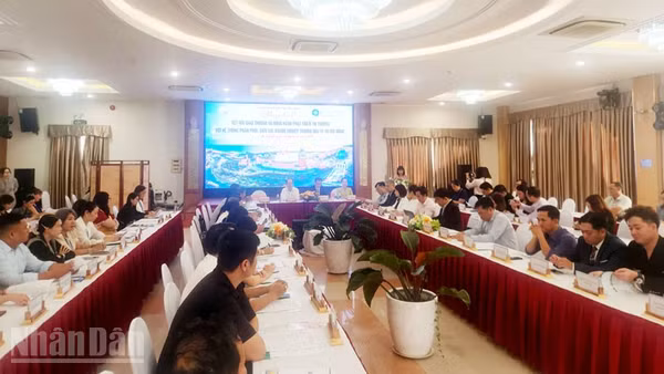Quang cảnh Chương trình kết nối giao thương và đồng hành phát triển thị trường. (Ảnh: QUỐC TRINH)