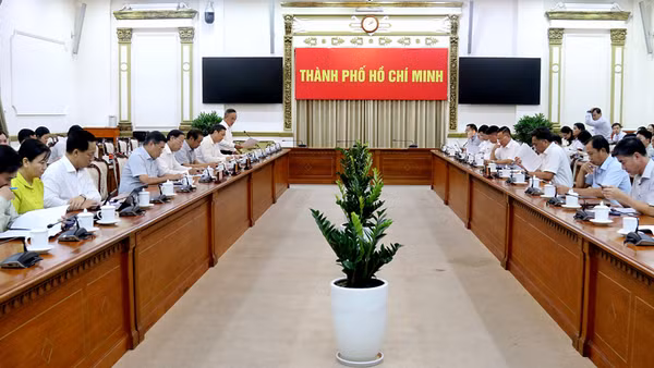 Quang cảnh cuộc họp. (Ảnh: Thái Long)