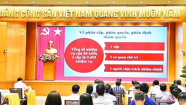 Hội nghị sơ kết 1 năm vận hành mô hình chính quyền 3 cấp tại đầu cầu Văn phòng Chính phủ. (Ảnh: DIỆU ANH)