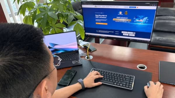 Hợp đồng lao động điện tử được kỳ vọng trở thành một mắt xích quan trọng trong số hóa quản trị nhân sự. (Ảnh: VNPT)