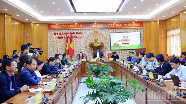 Quang cảnh họp báo công bố Lễ hội nhạc Jazz Việt Nam-Vietnam Jazz Heritage Festival 2026 tại Đà Lạt. (Ảnh: BẢO VĂN)
