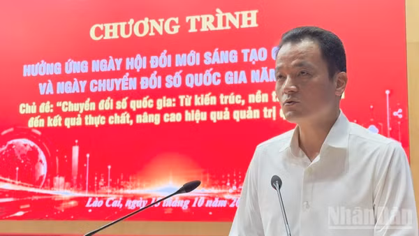 Đồng chí Giàng Quốc Hưng, Phó Chủ tịch Ủy ban nhân dân tỉnh phát biểu chỉ đạo. (Ảnh: THANH SƠN)