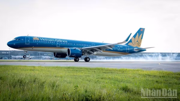 Từ ngày 3/11 tới, hãng hàng không Vietnam Airlines sẽ khai thác đường bay thẳng Hà Nội-Ahmedabad (Ấn Độ) với 4 chuyến khứ hồi/tuần bằng tàu bay Airbus A321. (Ảnh: TRUNG PHONG)