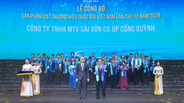 Ông Nguyễn Ngọc Thắng, Phó Tổng Giám đốc Saigon Co.op, đại diện đơn vị đón nhận danh hiệu Thương hiệu Quốc gia Việt Nam năm 2026. (Ảnh: Saigon Co.op)