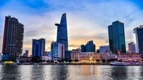 Một góc Thành phố Hồ Chí Minh. (Ảnh: THÀNH ĐẠT)