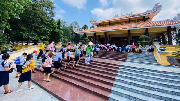 Đền tưởng niệm Chủ tịch Tôn Đức Thắng. (Ảnh: Khu lưu niệm Chủ tịch Tôn Đức Thắng)