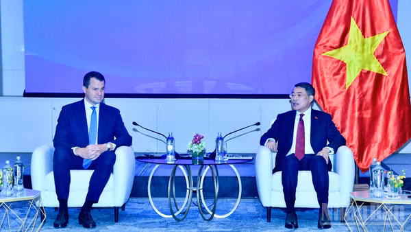 Thủ tướng Lê Minh Hưng tiếp ông Stephan Mergenthaler, Giám đốc điều hành Diễn đàn Kinh tế thế giới (WEF). (Ảnh: THANH GIANG)