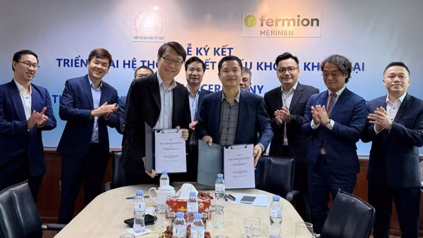 Hiệp hội Bảo hiểm Việt Nam phối hợp đối tác công nghệ Fermion Merimen tổ chức Lễ ký kết triển khai Hệ thống chiết khấu không khiếu nại (NCD), với sự tham gia của các doanh nghiệp bảo hiểm phi nhân thọ. (Ảnh: Hiệp hội Bảo hiểm Việt Nam)