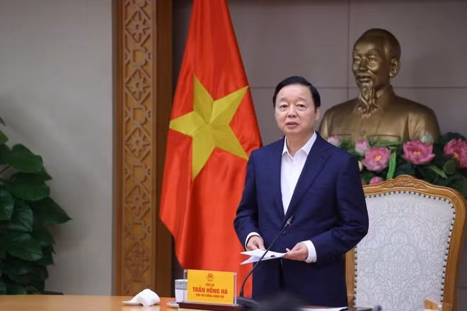 Phó Thủ tướng Trần Hồng Hà chủ trì cuộc họp nghe báo cáo hoàn thiện dự thảo Nghị định về một số chính sách phát triển thủy sản. (Ảnh: VGP/Minh Khôi)