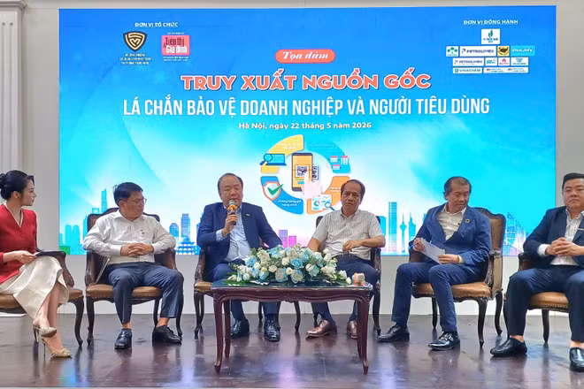 Các đại biểu tham gia tọa đàm.