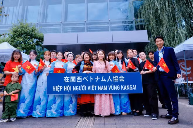 Việc tham gia các chương trình giao lưu văn hóa quốc tế là hoạt động có ý nghĩa quan trọng, không chỉ giúp quảng bá hình ảnh đất nước Việt Nam mà còn góp phần tăng cường sự hiểu biết, gắn kết giữa cộng đồng người Việt với xã hội Nhật Bản và các quốc gia khác.