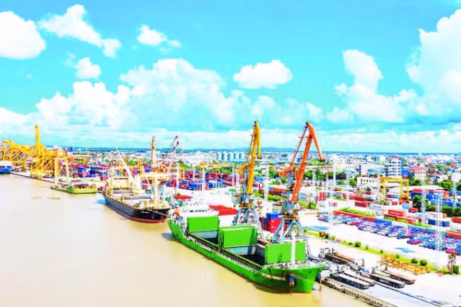 Cảng Chùa Vẽ - Hoàng Diệu (Hải Phòng).