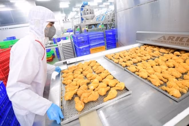 Lao động tại Công ty LC Foods. (Ảnh: nhandan.vn)