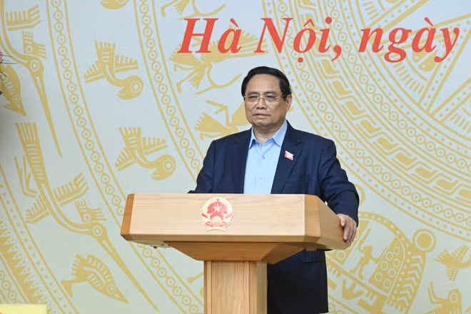Thủ tướng Phạm Minh Chính phát biểu chỉ đạo tại phiên họp.