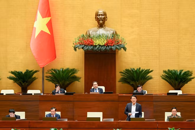 Chủ tịch Quốc hội Trần Thanh Mẫn điều hành phiên họp. (Ảnh DUY LINH)