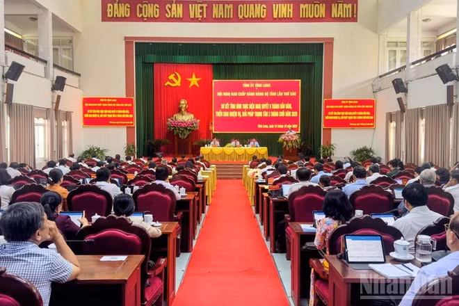 Tỉnh ủy Vĩnh Long tổ chức hội nghị sơ kết tình hình thực hiện Nghị quyết 9 tháng đầu năm. (Ảnh: HOÀNG TRUNG)