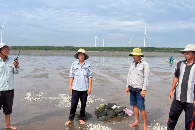 Vùng biên giới biển Thới Thuận luôn được các lực lượng phối hợp tuần tra, bảo vệ an ninh trật tự. (Ảnh: HOÀNG TRUNG)