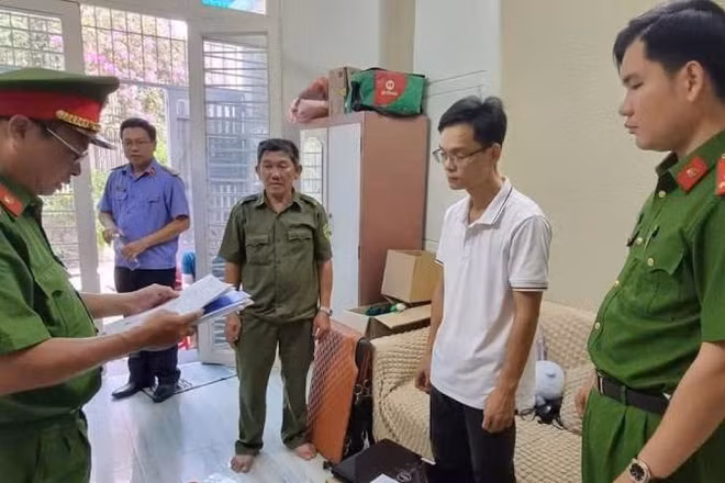 Cơ quan chức năng phát hiện cơ sở sản xuất nước yến giả tại Cụm công nghiệp Phong Nẫm.