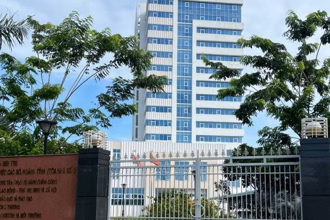 Trụ sở làm việc của các sở, ngành tỉnh Bến Tre cũ thuộc diện phải sắp xếp, xử lý.