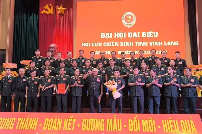 Ban Chấp hành Hội Cựu chiến binh tỉnh Vĩnh Long nhiệm kỳ 2025-2030 ra mắt tại Đại hội.