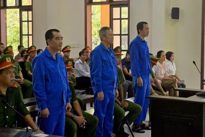 Tòa án nhân dân Khu vực 5 (tỉnh Vĩnh Long) tuyên phạt 3 bị cáo trong vụ án xảy ra tại Sở Văn hóa, Thể thao và Du lịch tỉnh Bến Tre (cũ).