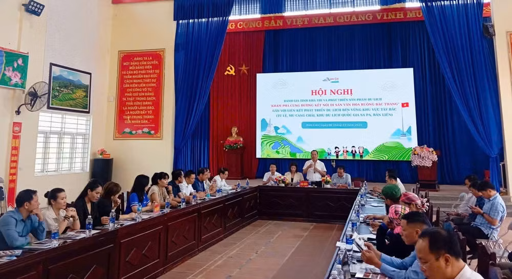 hoi-nghi.jpg